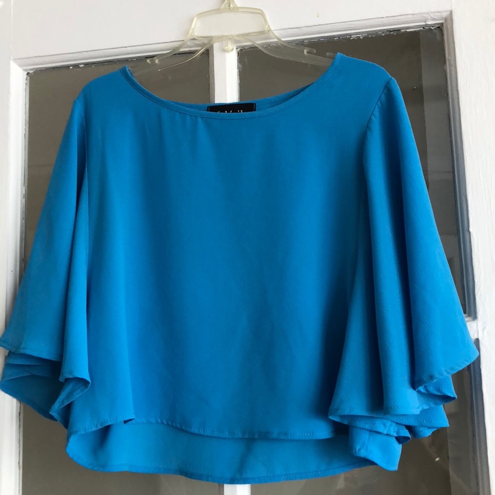 Blue crop top